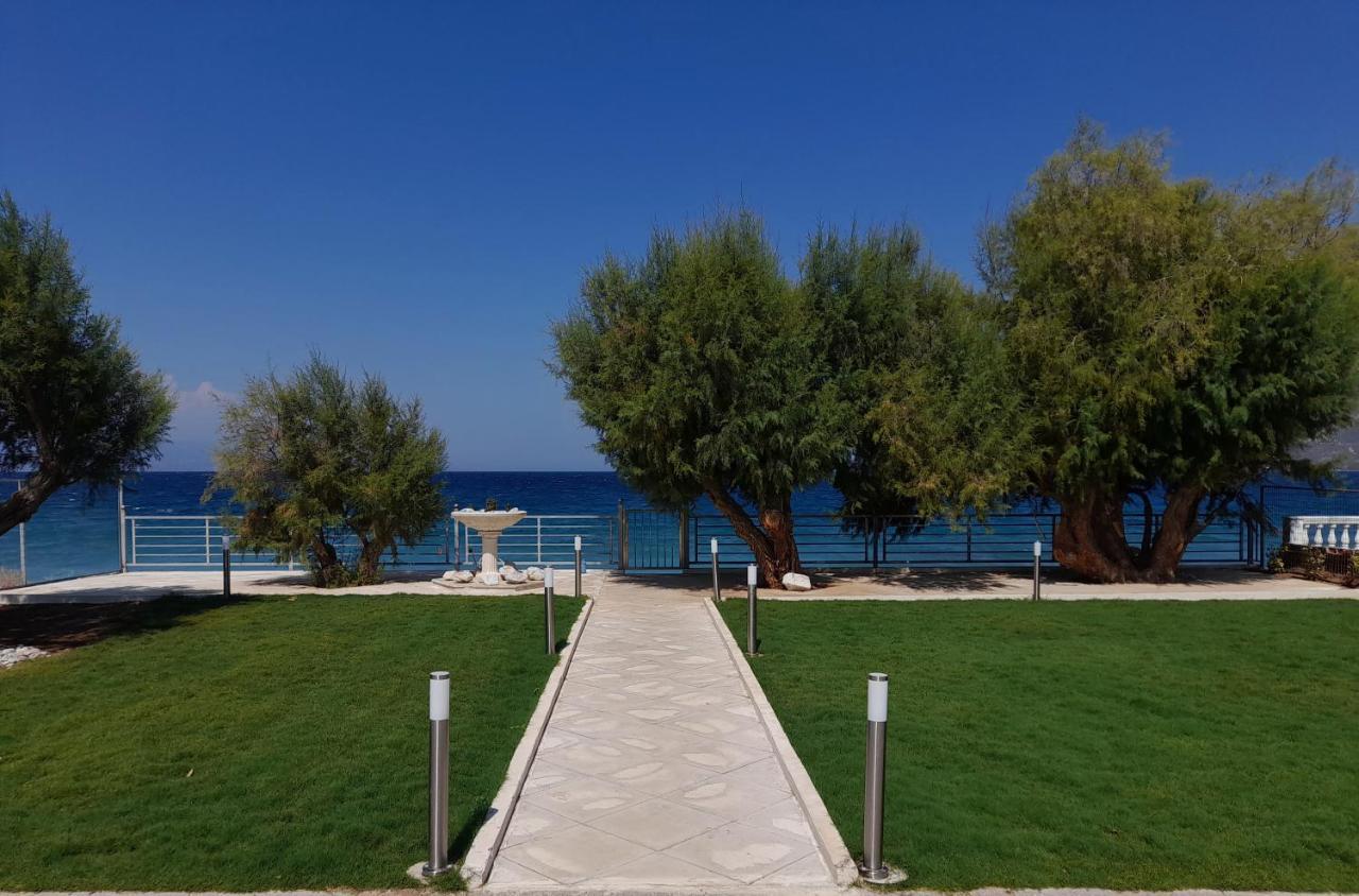 Villa Seabreeze Loutraki  Exterior photo